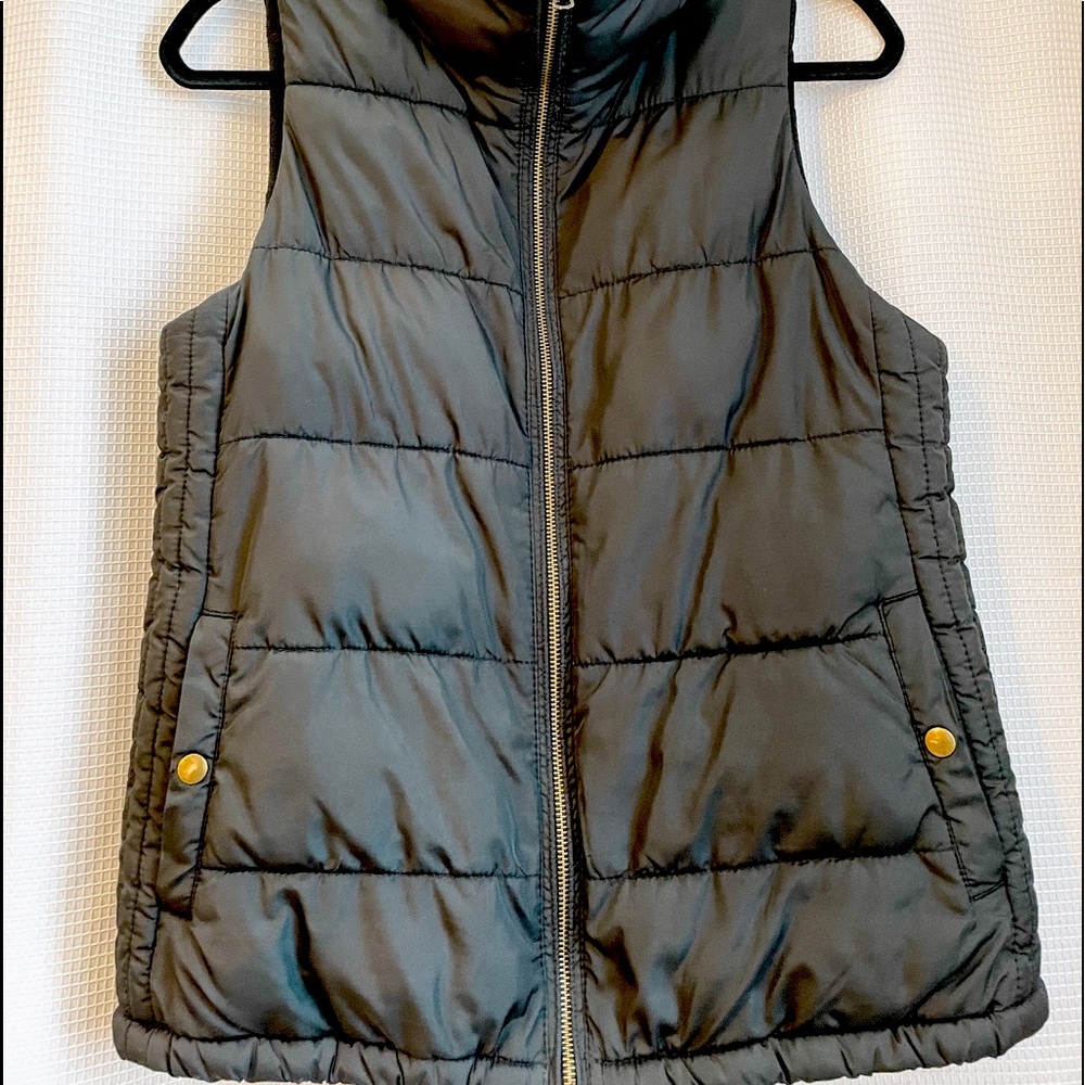 Old navy puffer vest